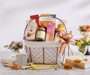 Hampers and chocolate bouquet